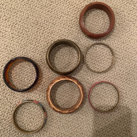 7 bangles - Picture 2 of 2